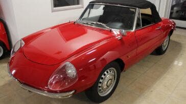 Alfa Romeo Spider Duetto 1967 asta Bring A Trailer