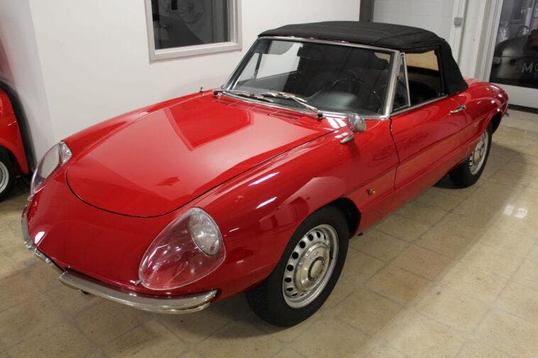 Alfa Romeo Spider Duetto 1967 asta Bring A Trailer