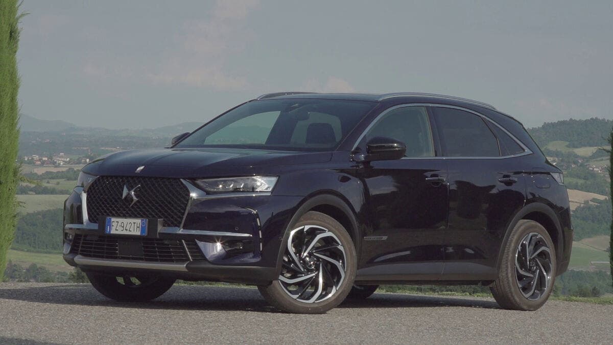 DS Automobiles condivide valori golf