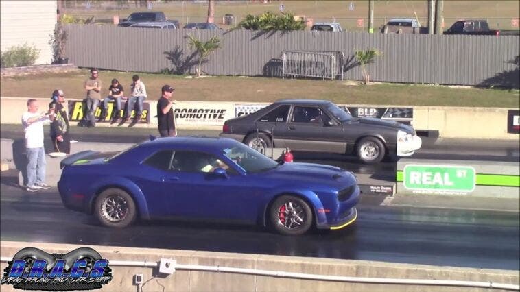 Dodge Challenger SRT Hellcat Redeye 9 secondi drag race