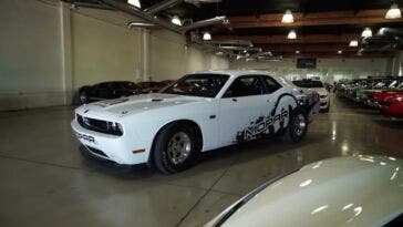 Dodge Challenger V10 Viper