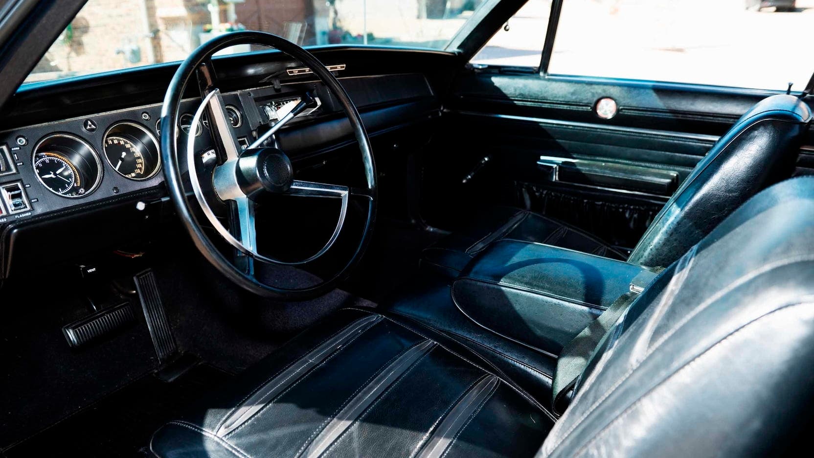 Dodge Charger R/T 1968 blu asta