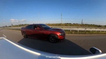 Dodge Charger SRT Hellcat 1000 CV vs Chevrolet Camaro SS 800 CV drag race
