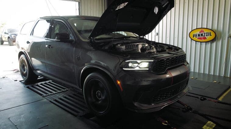 Dodge Durango SRT Hellcat banco prova Hennessey