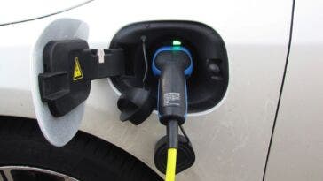 Flotte aziendali a tutto ibrido plug-in