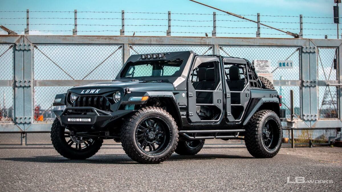 Jeep Wrangler JL ecco l'ultimo body kit realizzato da Liberty Walk