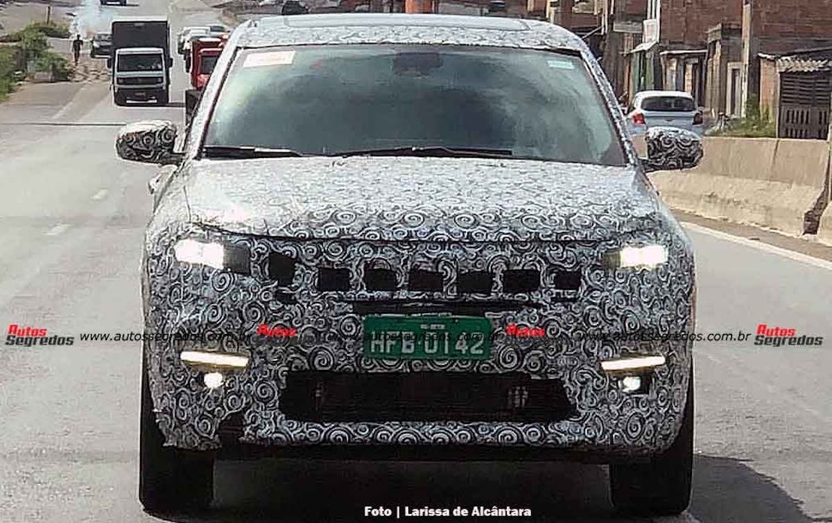 Nuova Jeep a sette posti ultime foto spia