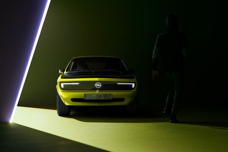 Nuova Opel Manta GSe ElektroMOD frontale