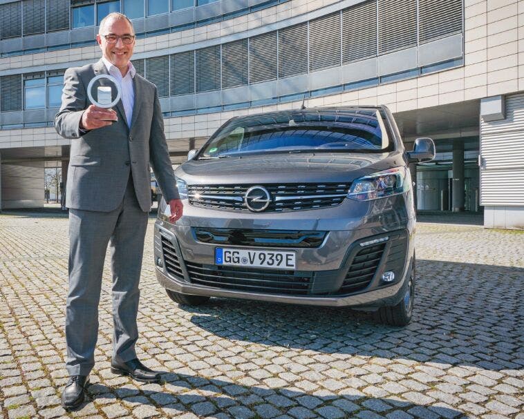 Nuovo Opel Vivaro-e International Van of The Year 2021