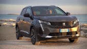 Nuovo Peugeot 3008 Hybrid4 Dolomiti bellunesi mare Jesolo