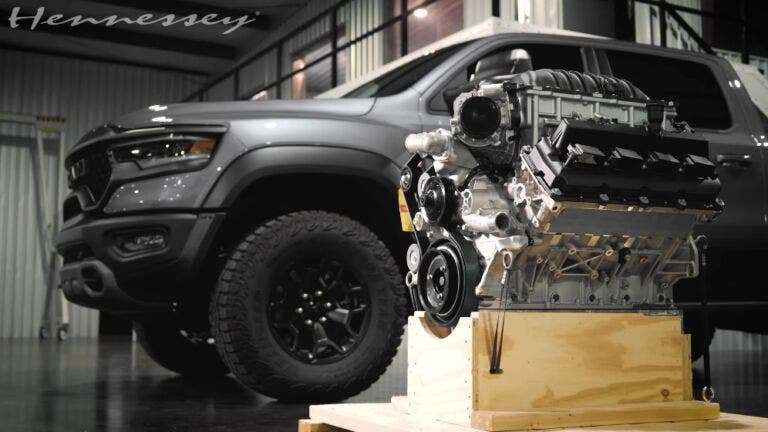 Ram 1500 TRX e Dodge Durango SRT Hellcat presto con motore Hellephant ...