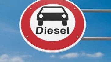 Stop alla vendita di auto a benzina