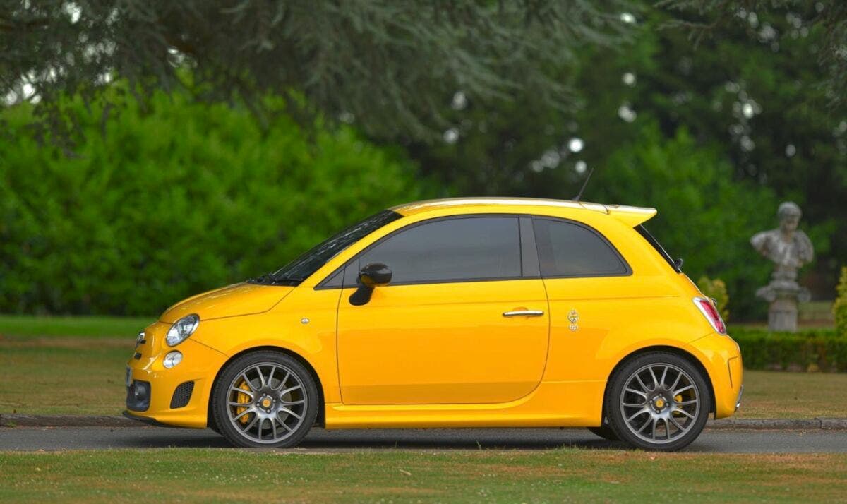 Abarth 695 Tributo Ferrari