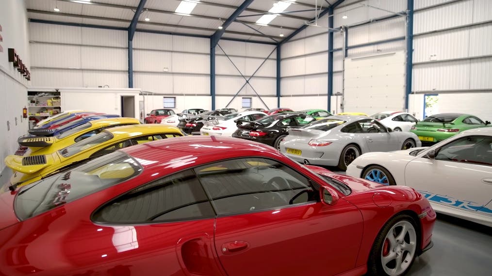 Chris Harris collezione Ferrari Porsche BMW