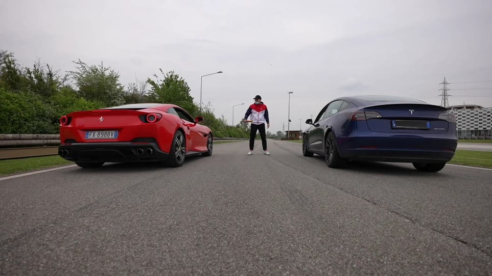 Ferrari Portofino vs Lamborghini Huracán Evo vs Tesla Model 3 Performance drag race