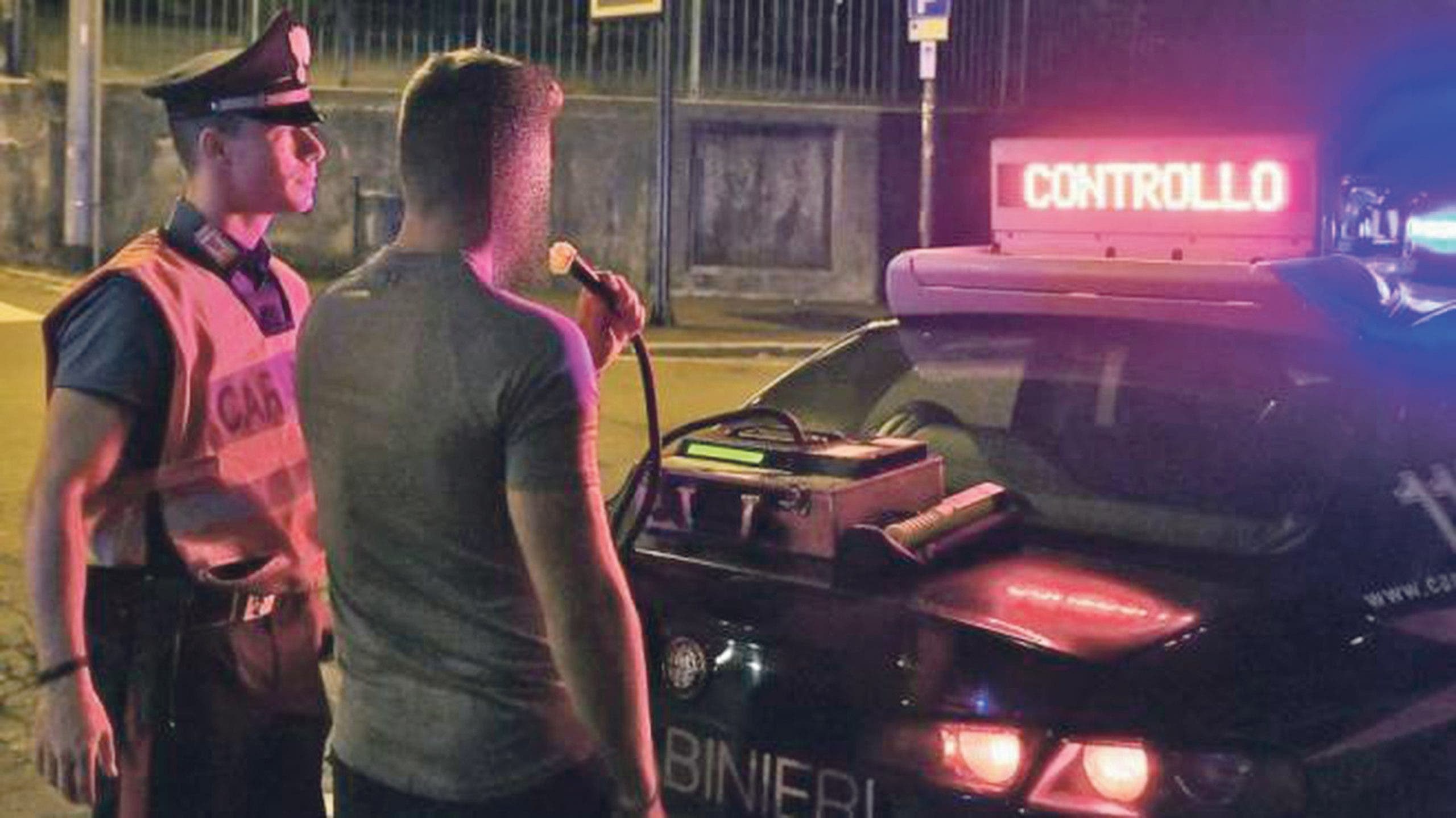 Multa Guida In Stato Di Ebbrezza Guida in stato d’ebbrezza: multa anche per chi ha assunto farmaci