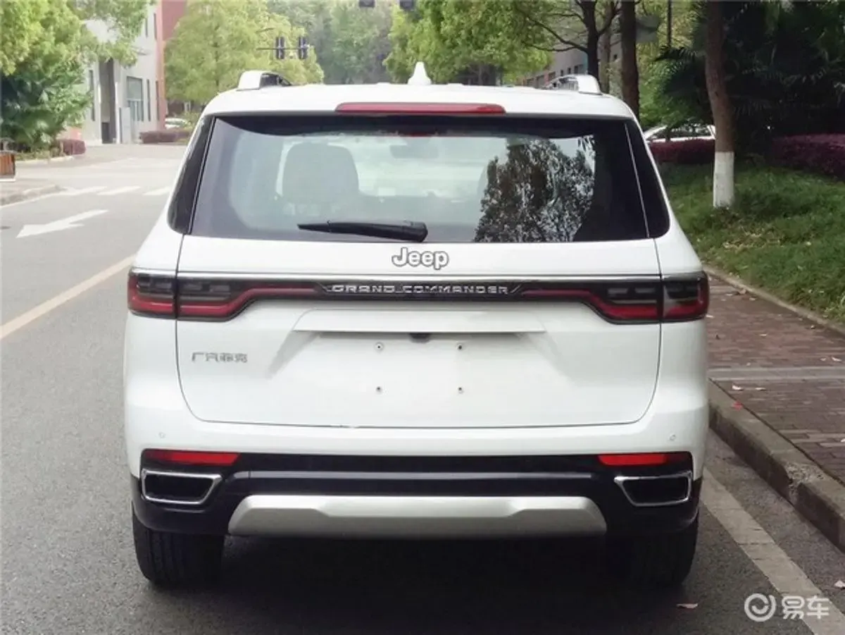 Jeep Grand Commander nuovo restyling prototipo