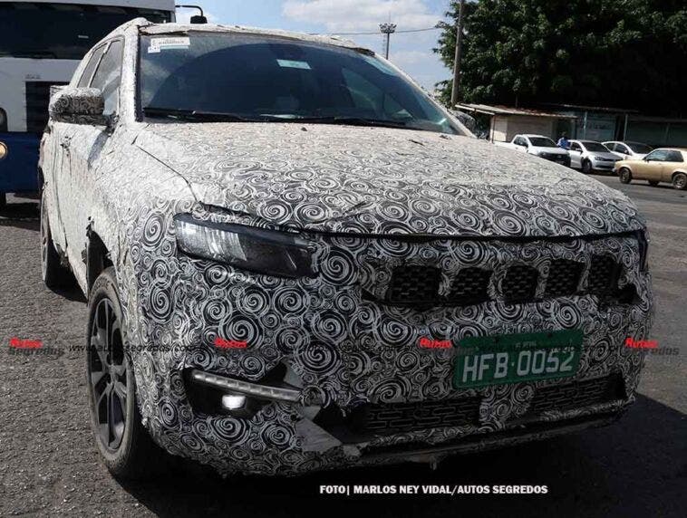 Jeep Grand Commander ultimo prototipo foto spia