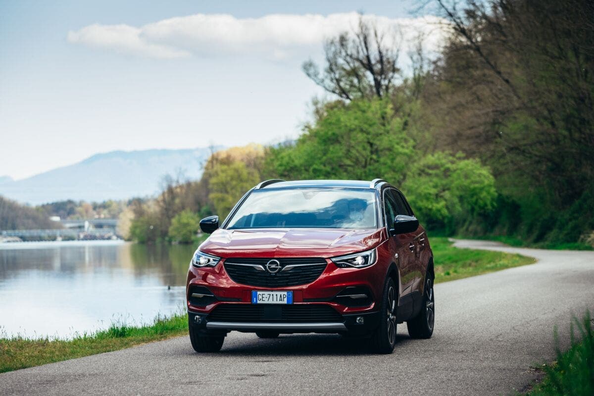 Opel Grandland X Hybrid4 modalità guida