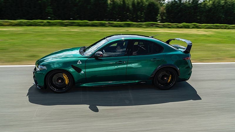 Alfa Romeo Giulia GTAm Verde Montreal