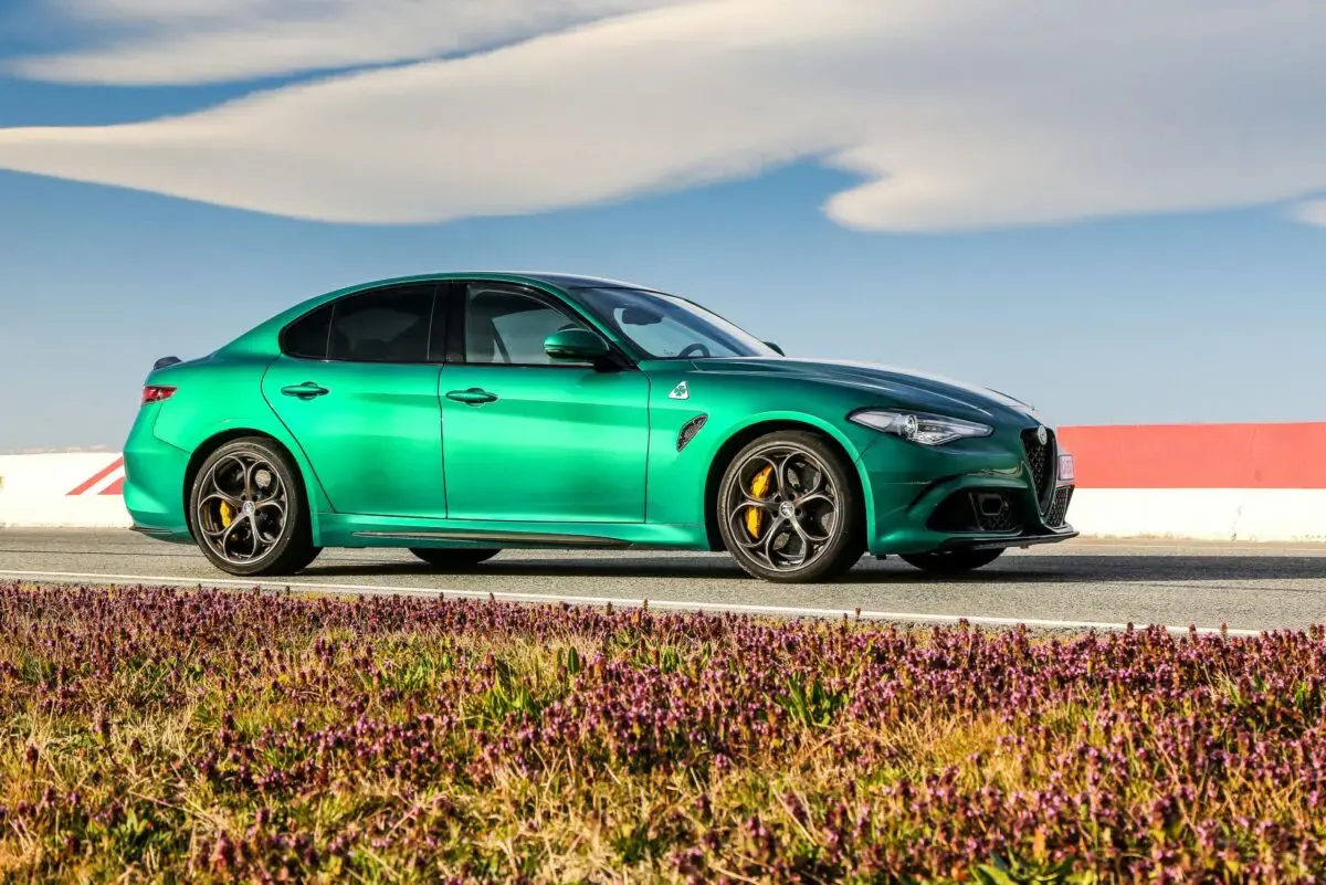 Alfa Romeo Giulia GTAm Verde Montreal