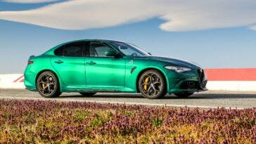 Alfa Romeo Giulia GTAm Verde Montreal