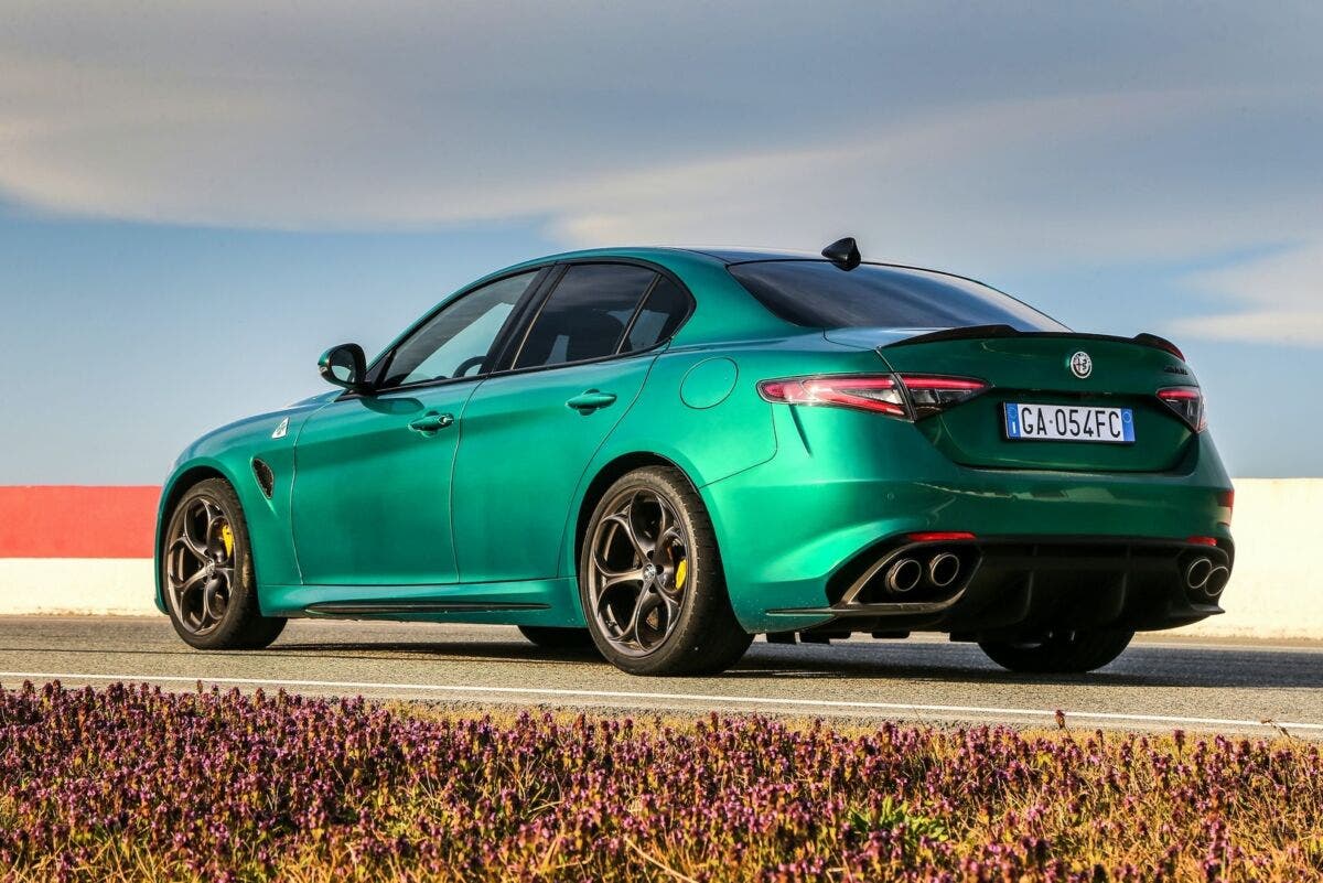 Alfa Romeo Giulia GTAm Verde Montreal