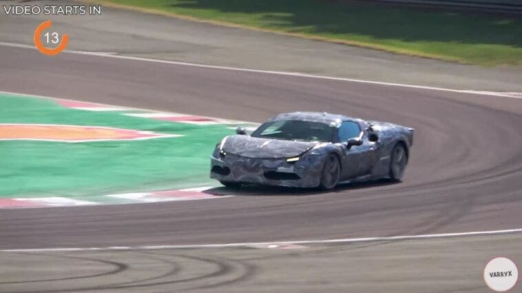 Ferrari 296 GTB test Fiorano