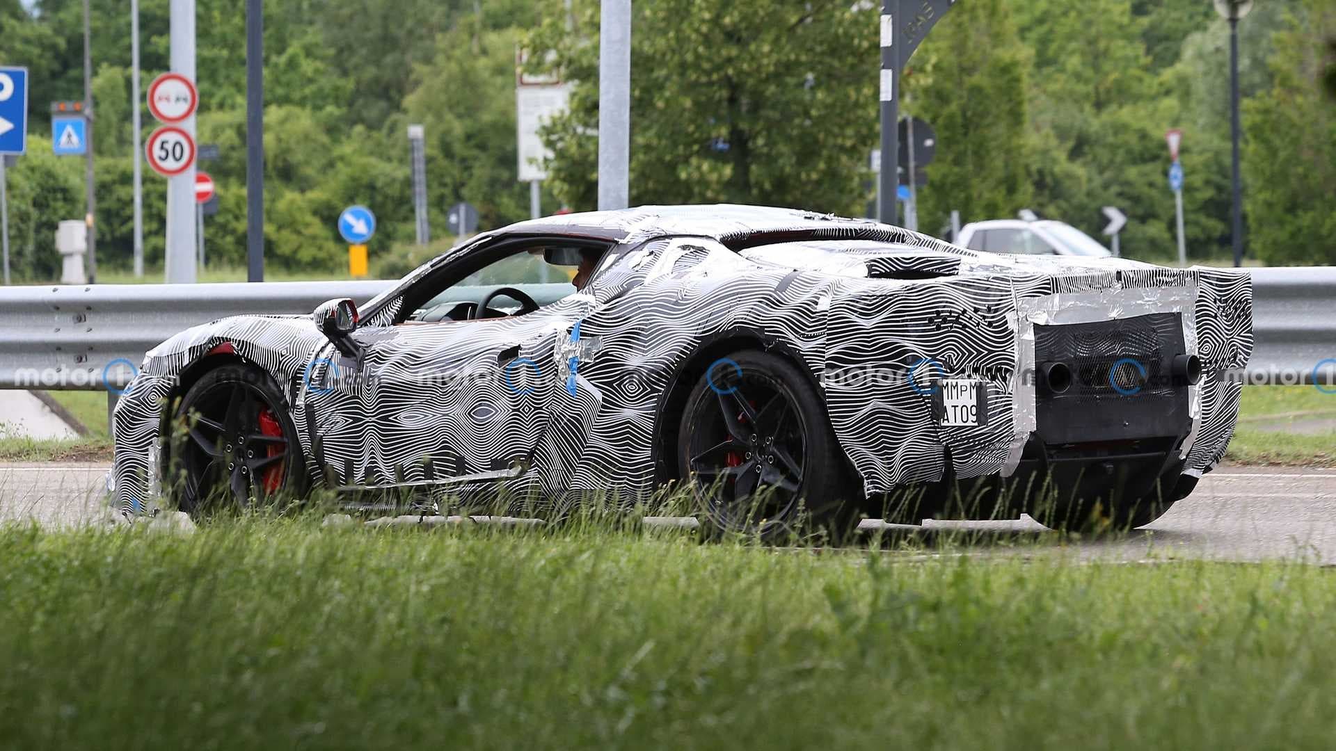 Ferrari F171: avvistati altri due prototipi a Maranello - ClubAlfa.it