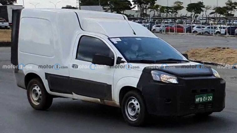 Fiat Fiorino 2022 nuovo prototipo foto spia