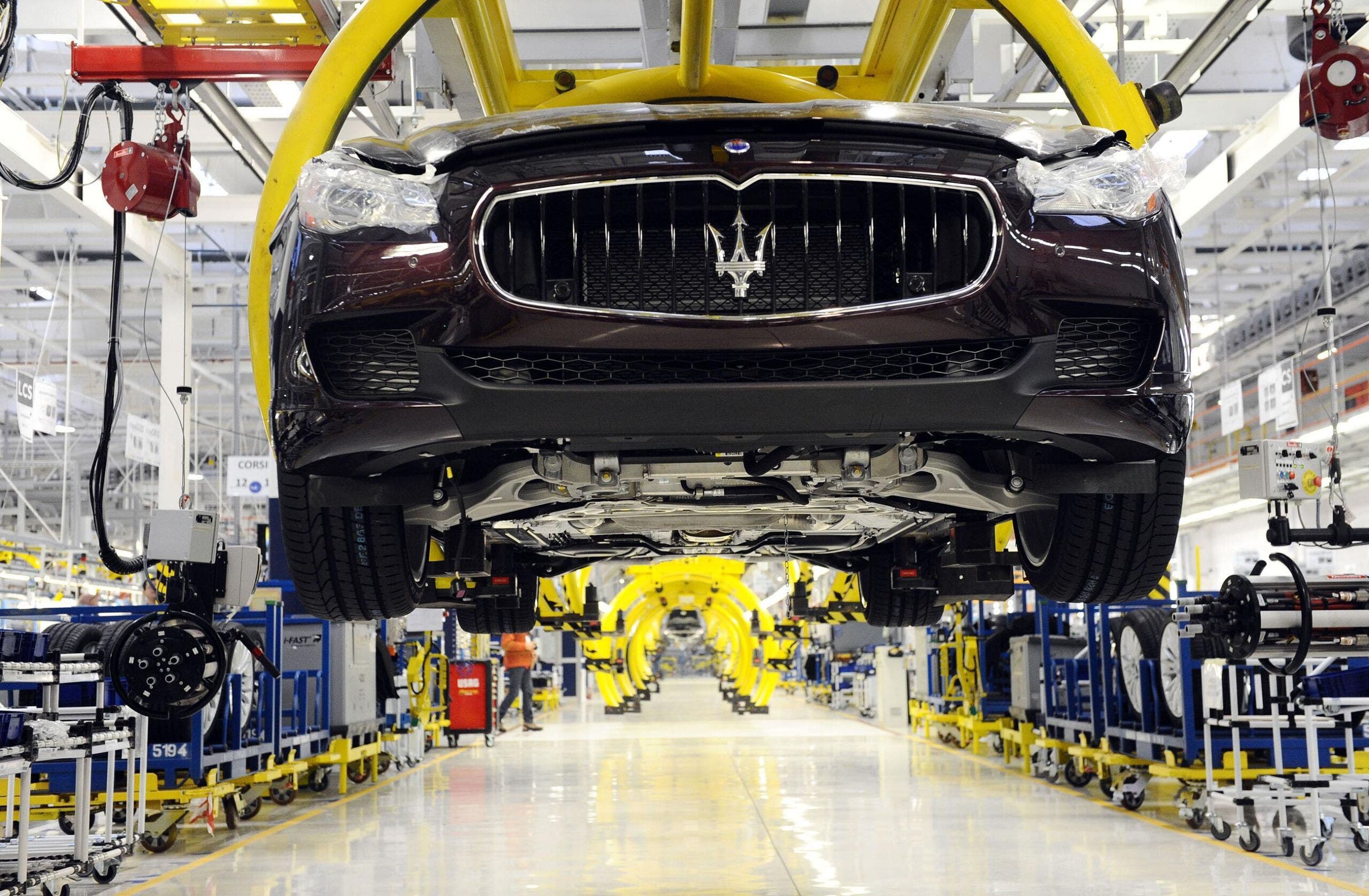 Maserati saluta Grugliasco: ecco l'ultima lamiera prodotta nella fabbrica 