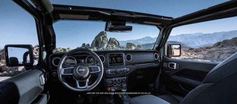 Jeep Gladiator 4xe foto interni