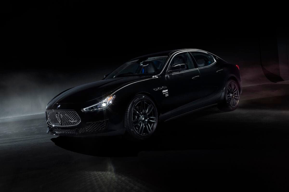 Maserati Ghibli Operanera Operabianca edizione speciale