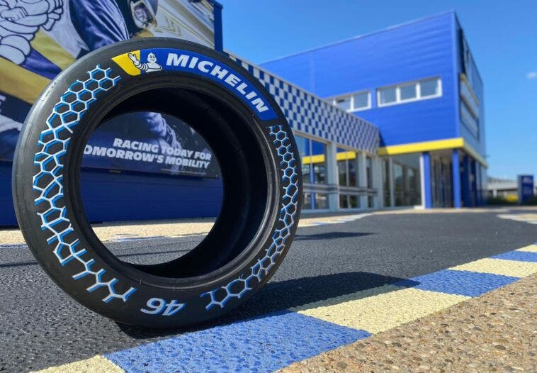 Michelin primo pneumatico da corsa quasi sostenibile