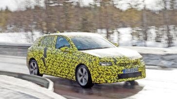 Nuova Opel Astra ultimi test