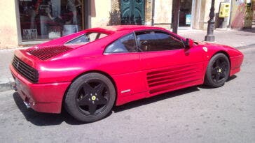 Supercar Ferrari 348