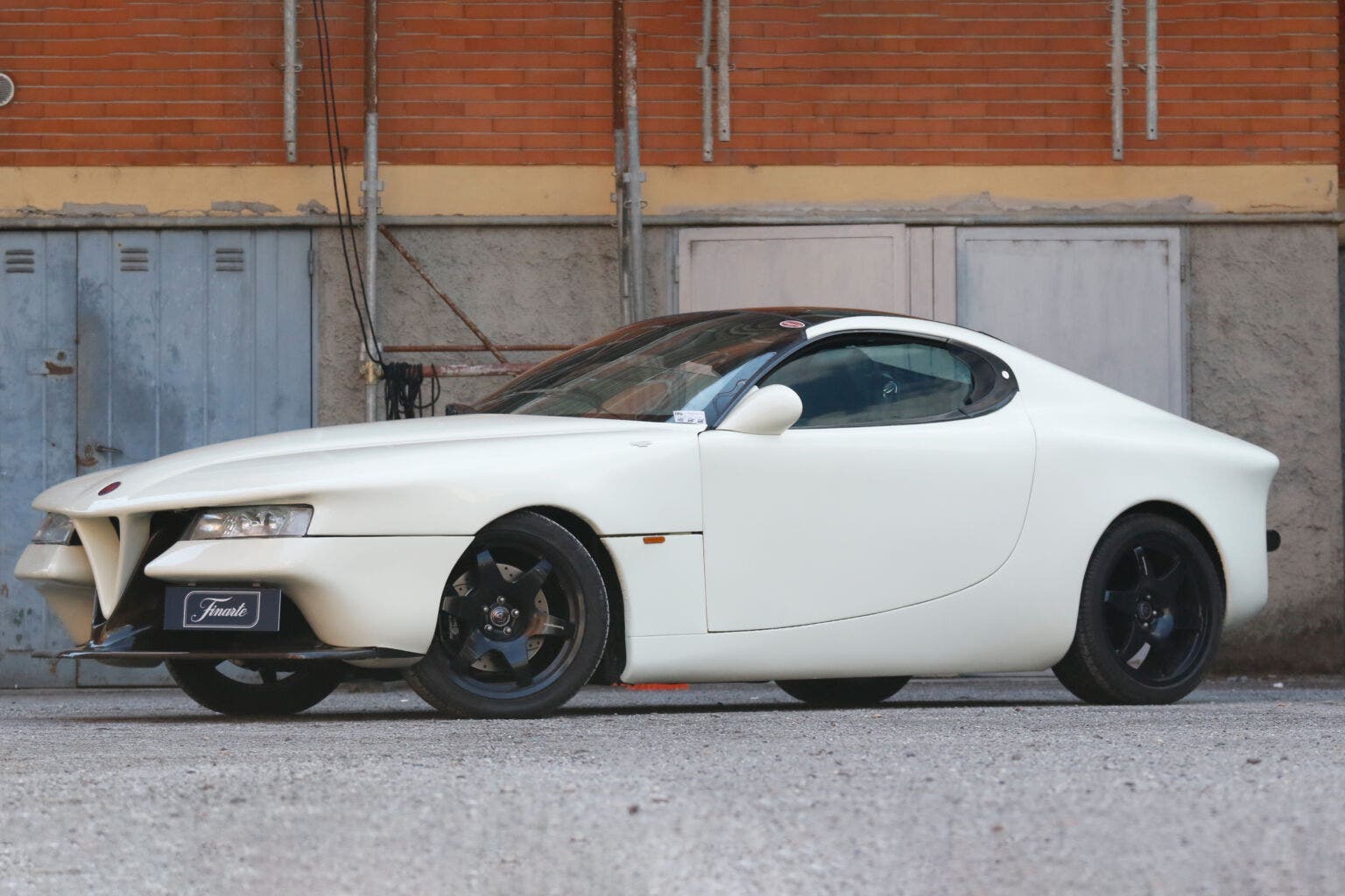 Castagna Alfa Romeo Vittoria del 1995 su base SZ all'asta ClubAlfa.it