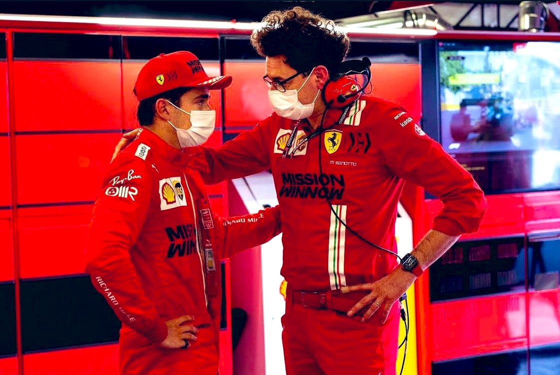 Mattia Binotto con Charles Leclerc