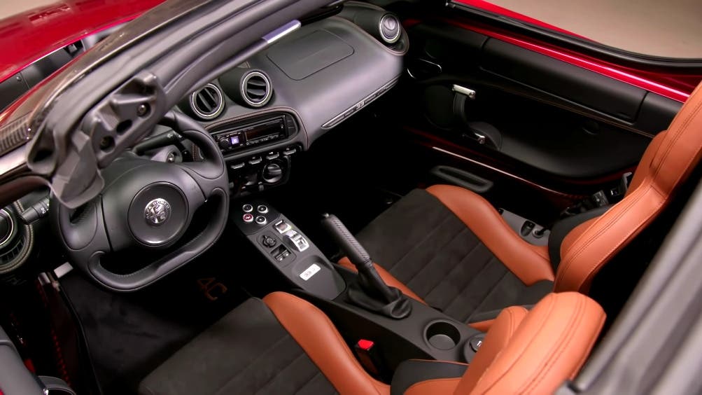 Alfa Romeo 4C Spider 33 Stradale Tributo Jay Leno