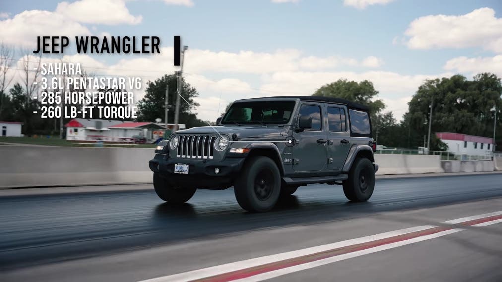 Jeep Wrangler vs Ford Bronco drag race