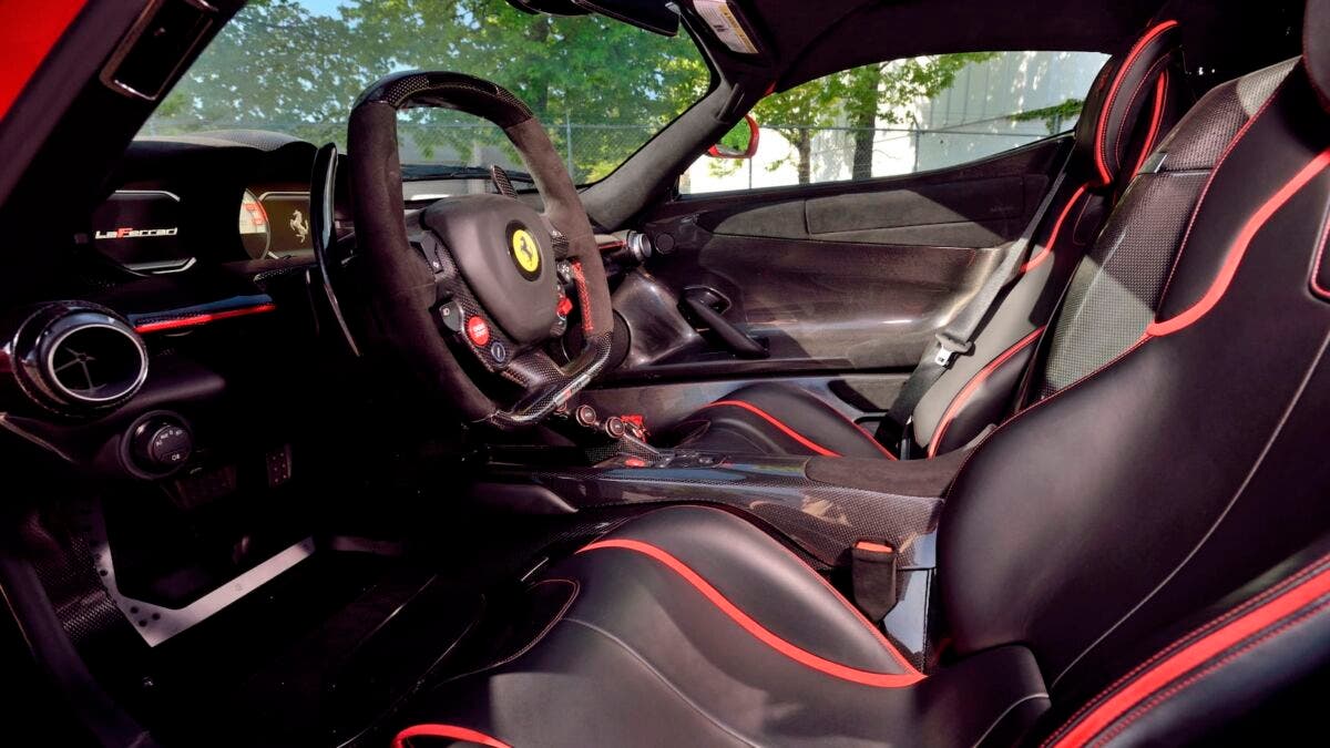 LaFerrari 2014 asta Mecum Auctions