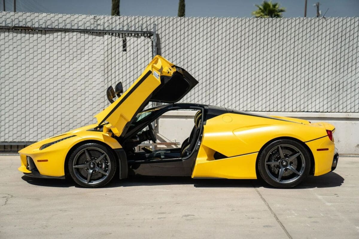 LaFerrari Giallo Triplo Strato in vendita