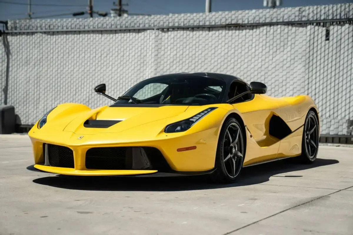 LaFerrari Giallo Triplo Strato in vendita