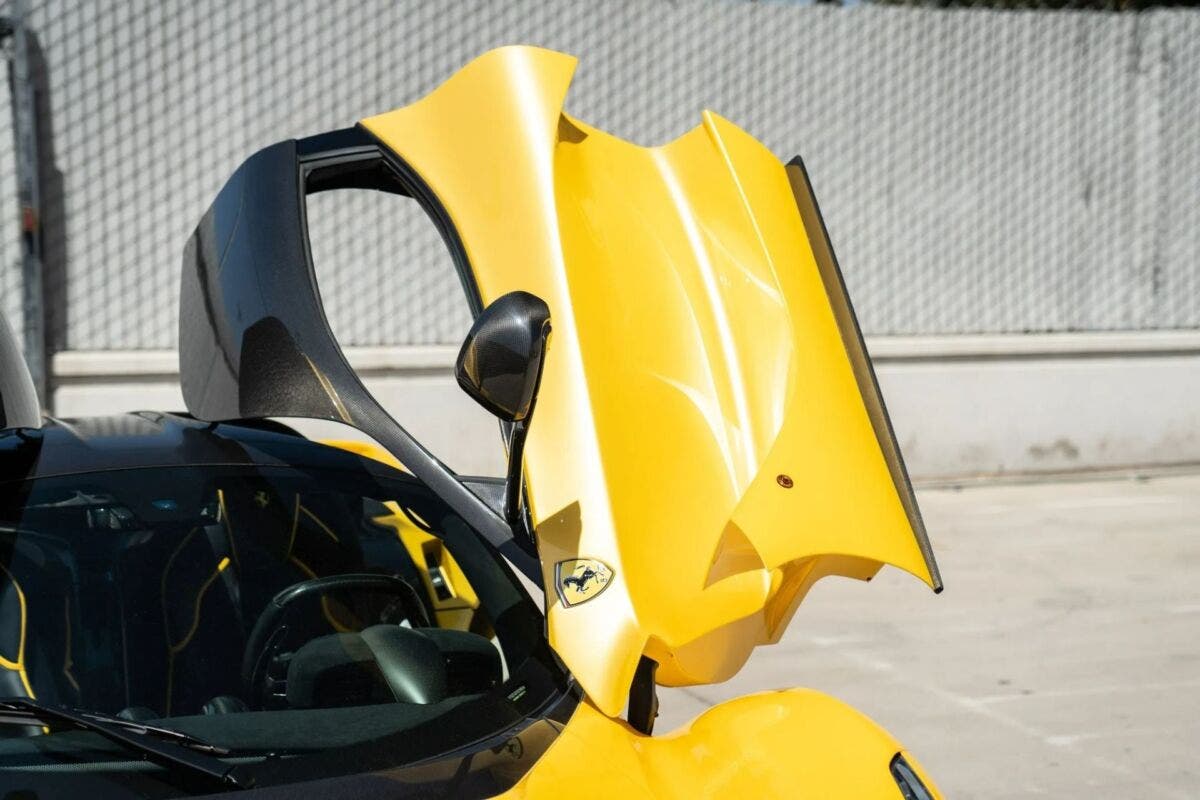 LaFerrari Giallo Triplo Strato in vendita