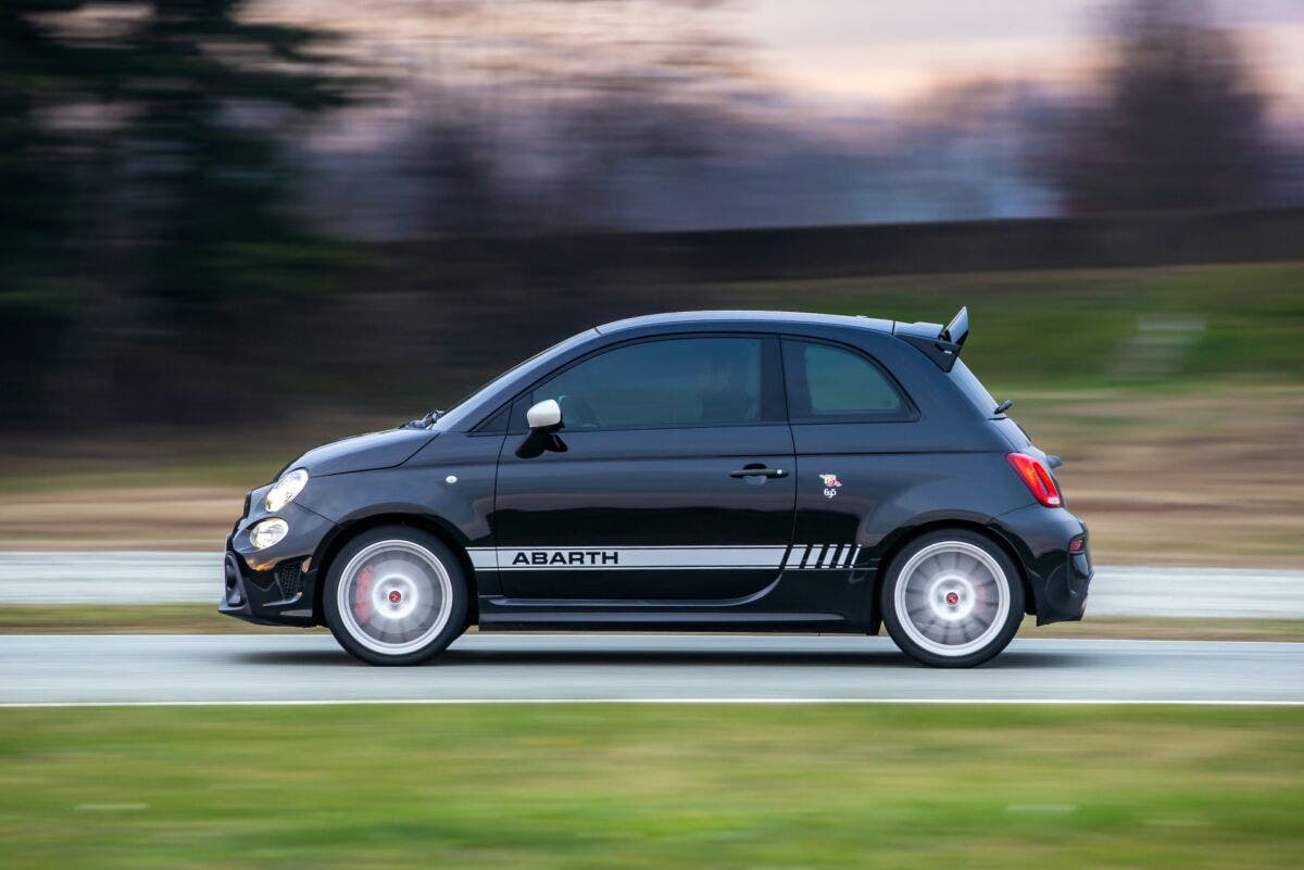 Nuova Abarth 695 Esseesse