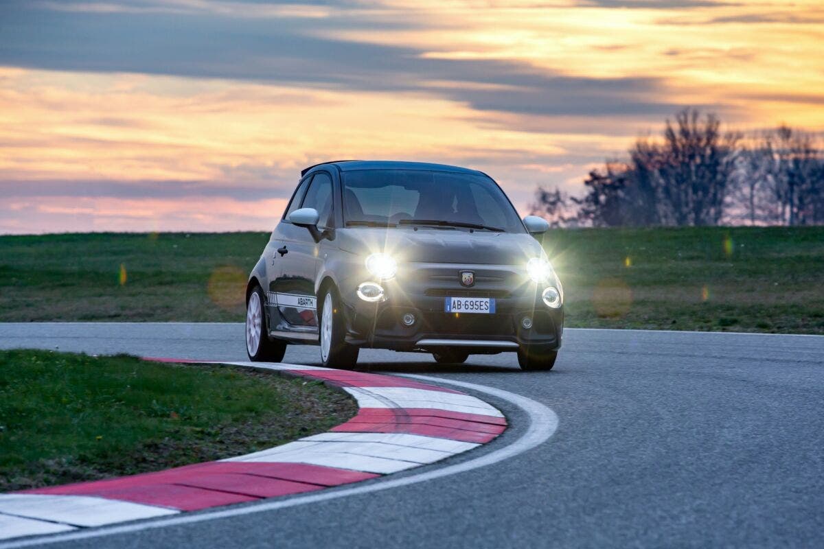 Nuova Abarth 695 Esseesse