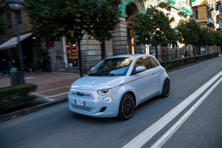 Nuova Fiat 500 Elettrica premio guidatori europei