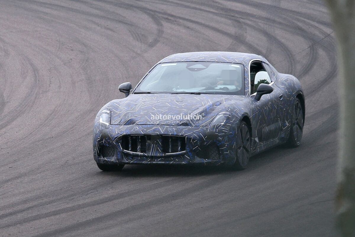 Nuova Maserati GranTurismo foto spia