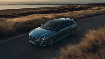 Nuova Peugeot 308 SW Hybrid 180 noleggio