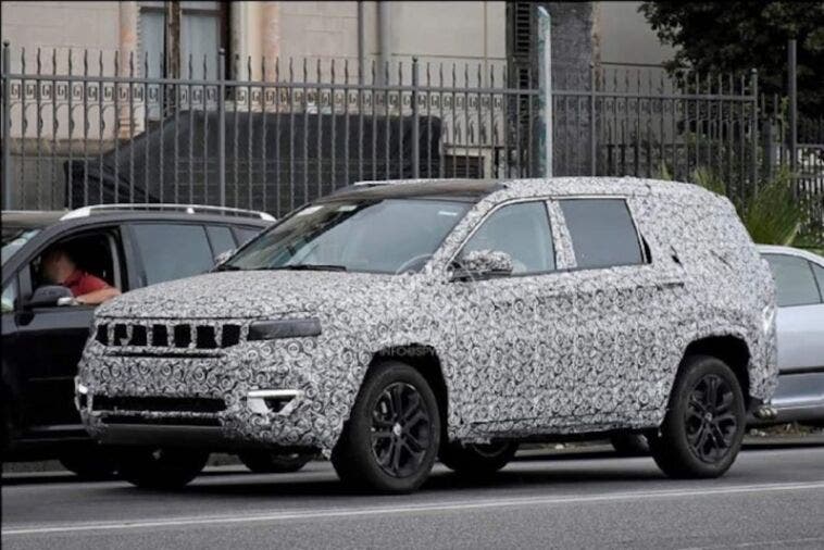 Nuovo Jeep Meridian foto spia